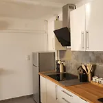 Apartment Entier Dans Un Espace De Verdure *