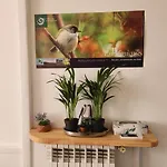 Entier Dans Un Espace De Verdure Apartment
