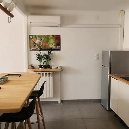Entier Dans Un Espace De Verdure Apartament *