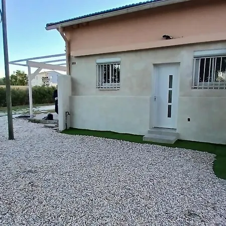 Entier Dans Un Espace De Verdure Apartament *