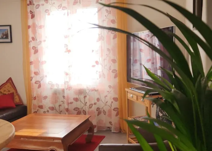 דירה Entier Dans Un Espace De Verdure