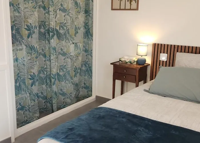 דירה Entier Dans Un Espace De Verdure פרפיניין